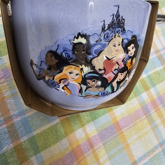 Disney Princess Noodle Bowl with Chopsticks New - Picture 5 of 9